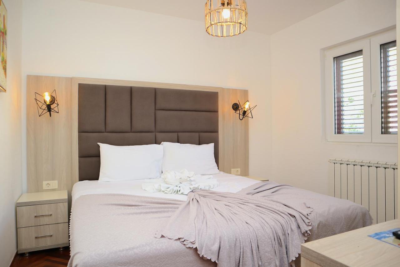 Kosta Guest house 3*