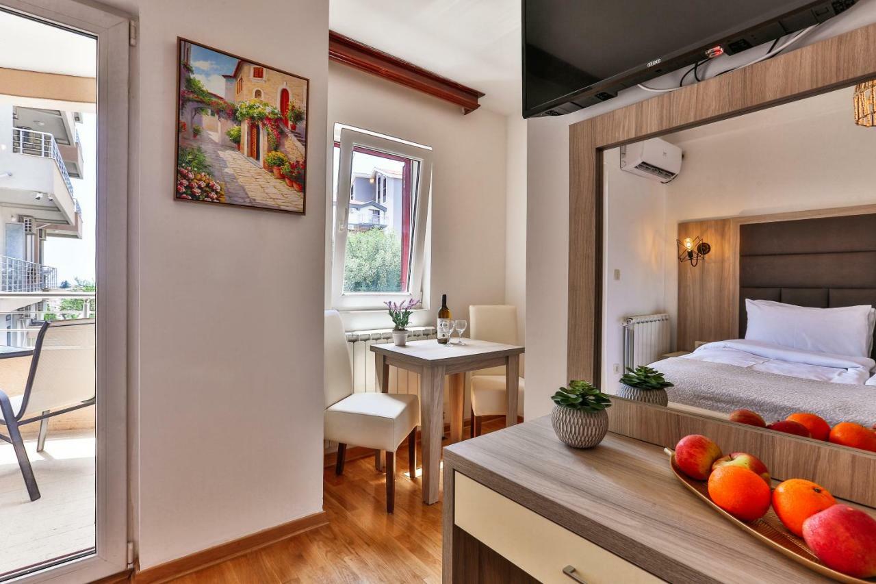 Kosta Guest house