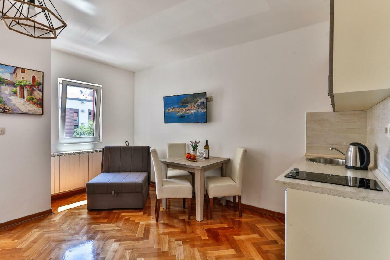 Kosta Guest house 3*