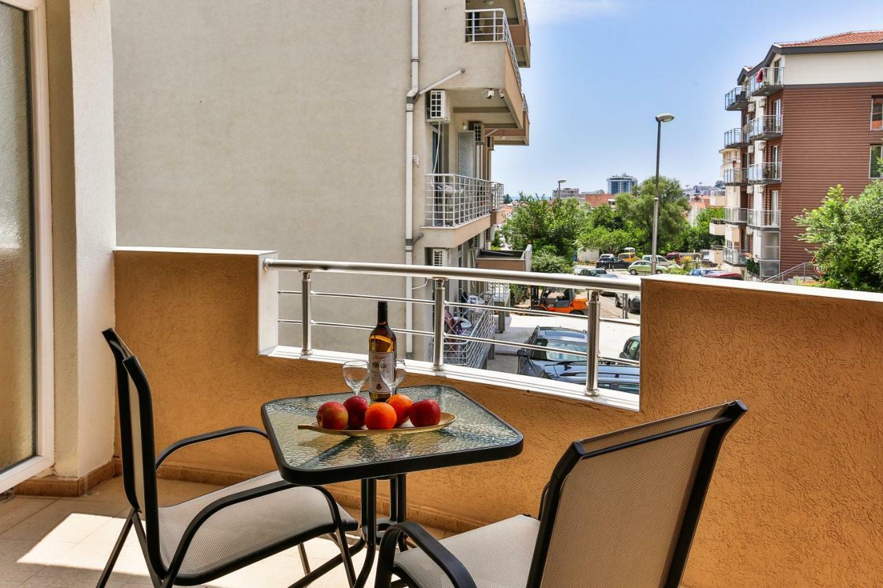 Kosta Guest house 3*