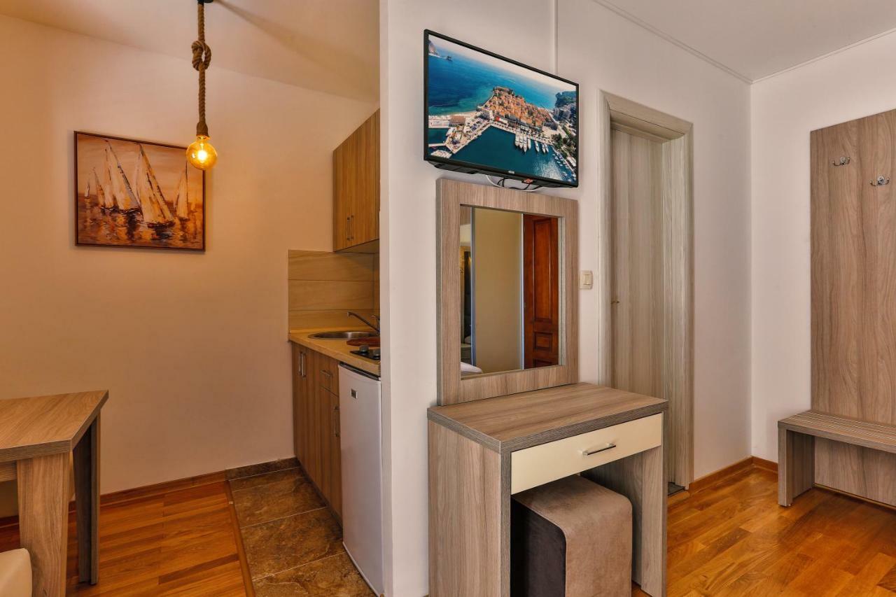 Kosta Guest house 3*