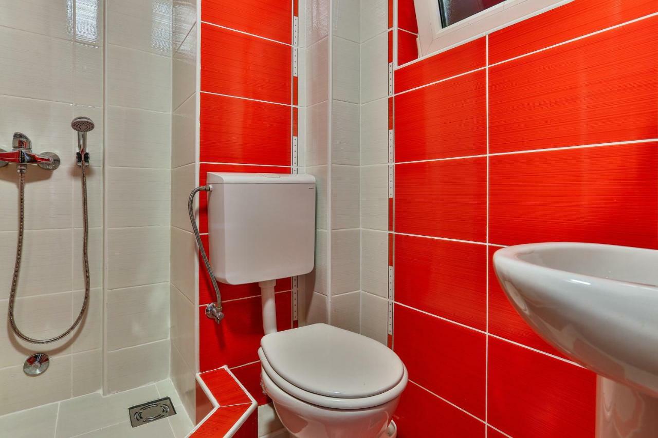Kosta Guest house 3*